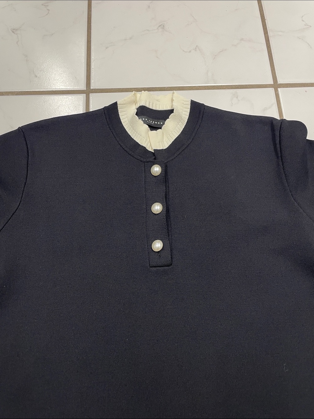 NWT Tara Jarmon Women’s Rosane Classic Black Mini Shift Dress with Pearls Size 4 - Picture 8 of 17